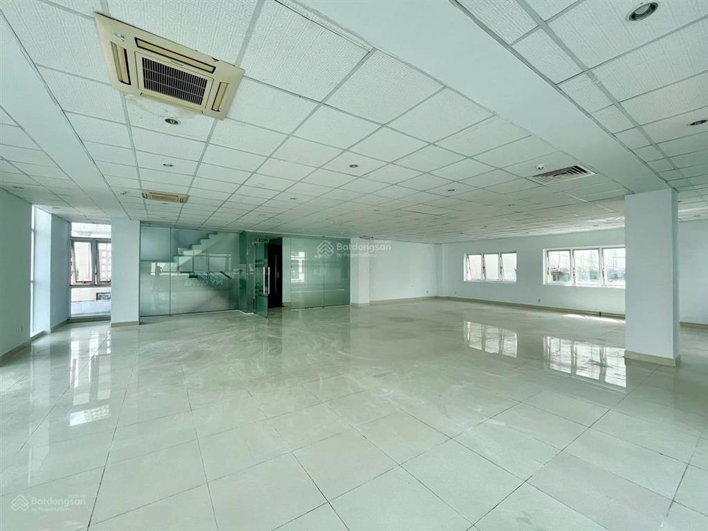 Cho thuê văn phòng mặt tiền đường 81 quận 7 diện tích 80m²