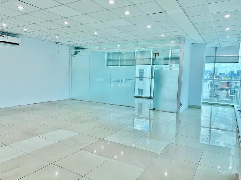 Cho thuê văn phòng mặt tiền đường 81 quận 7 diện tích 80m²