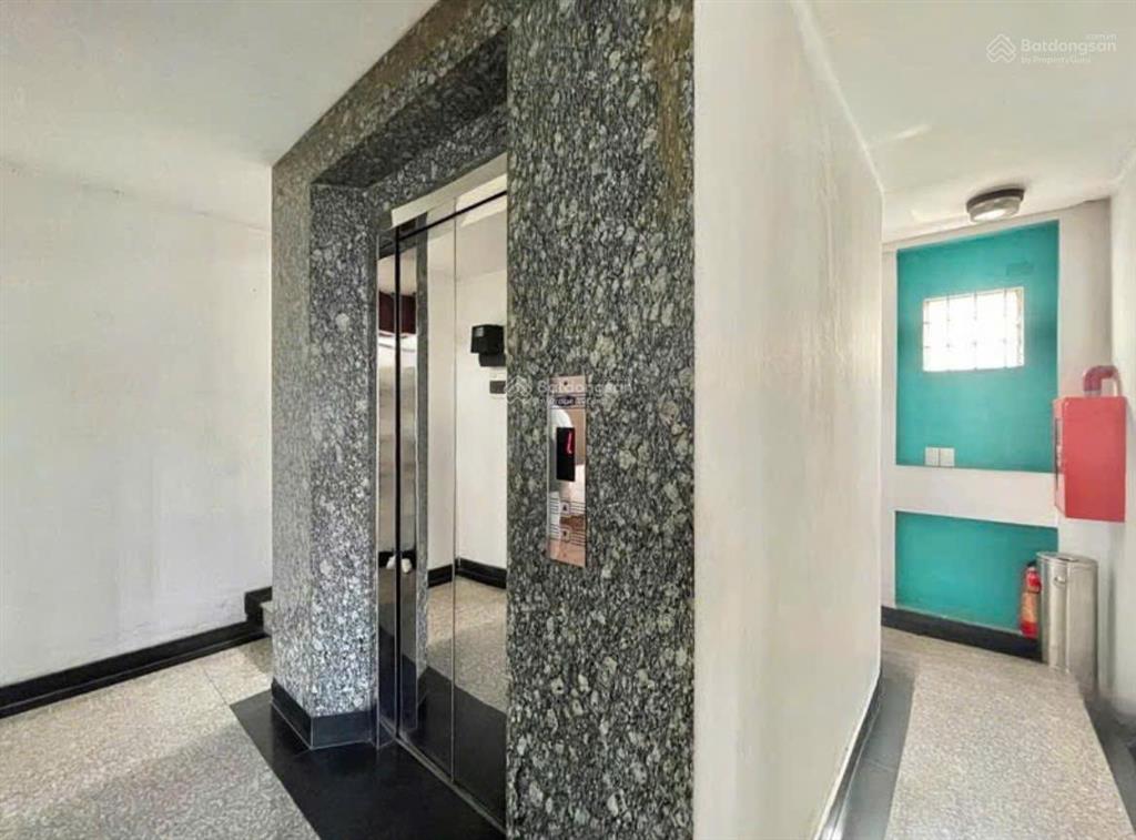 Văn phòng cho thuê mặt tiền đường điện biên phủ, diện tích 96m2 quận 10,  0938 202 ***