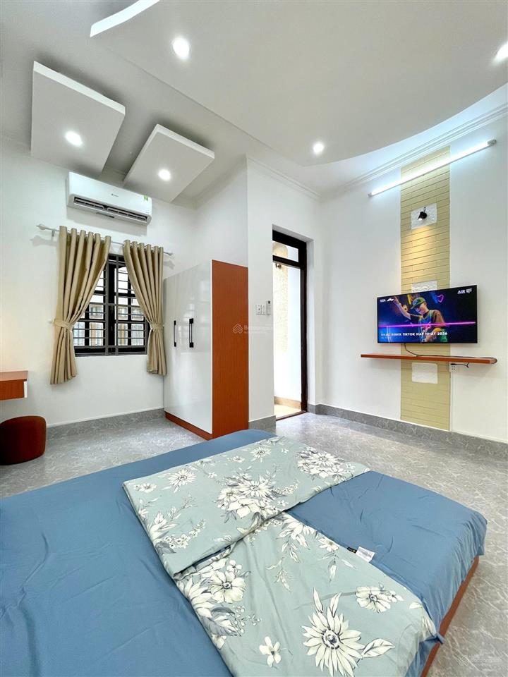 Cho thuê căn hộ phòng full nội thất ban công riêng giờ giấc tự do | quận 1