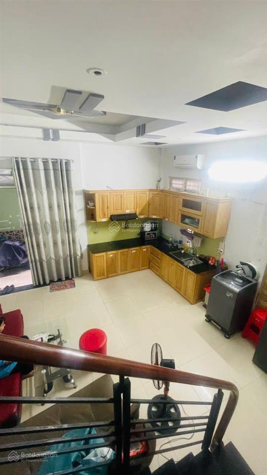 Cho thuê nhà hẻm đỗ quang đẩu  cạnh phố đi bộ bùi viện, quận 1