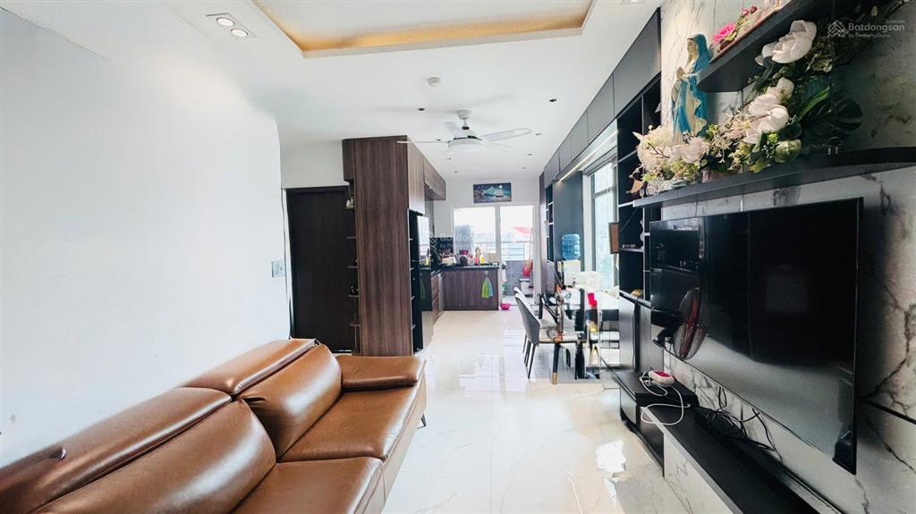 Một căn hộ sang trọng, đẳng cấp, chủ làm tỷ mỉ từng chi tiết tại oc2b mtvt. nhanh tay sở hữu ngay