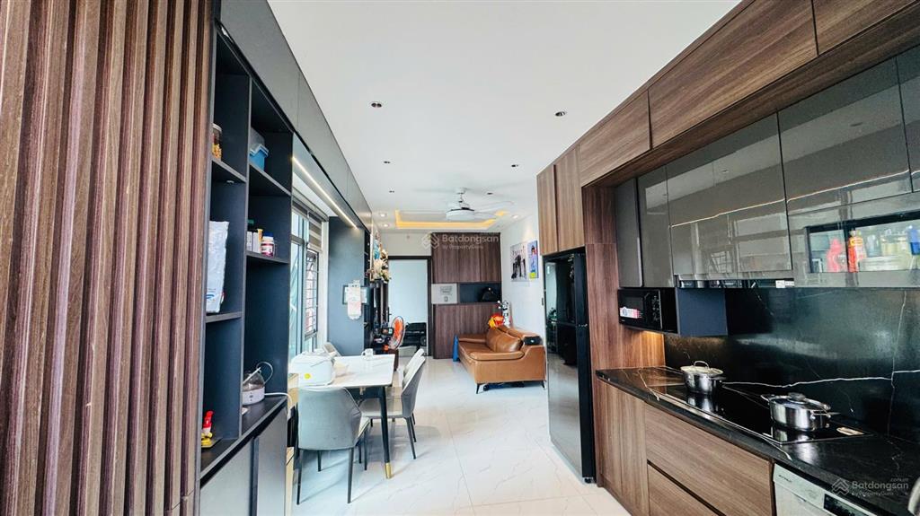 Một căn hộ sang trọng, đẳng cấp, chủ làm tỷ mỉ từng chi tiết tại oc2b mtvt. nhanh tay sở hữu ngay