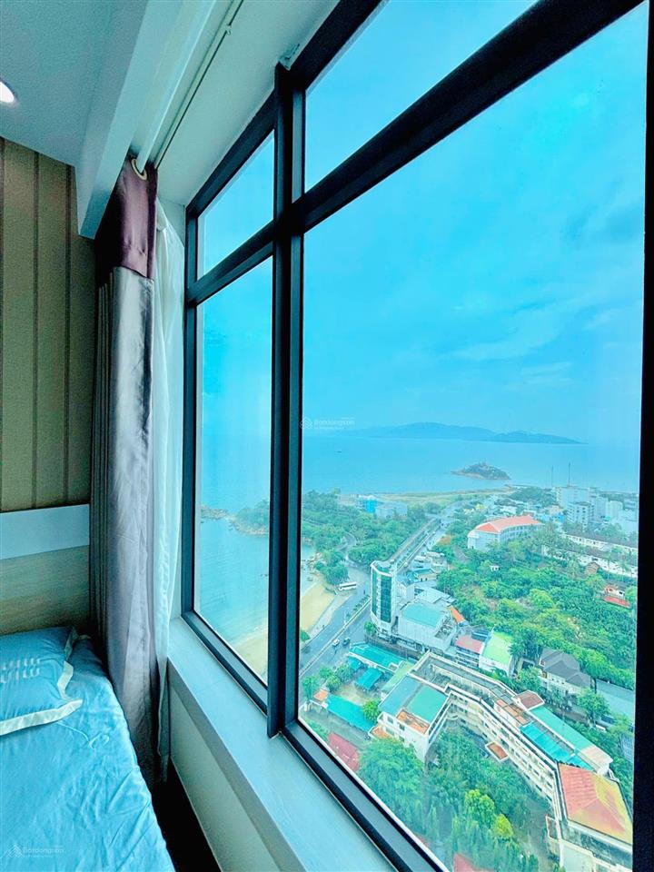 Cần cho thuê ngắn hạn hoặc dài hạn căn góc view biển và phố.  ngay 0989 271 ***