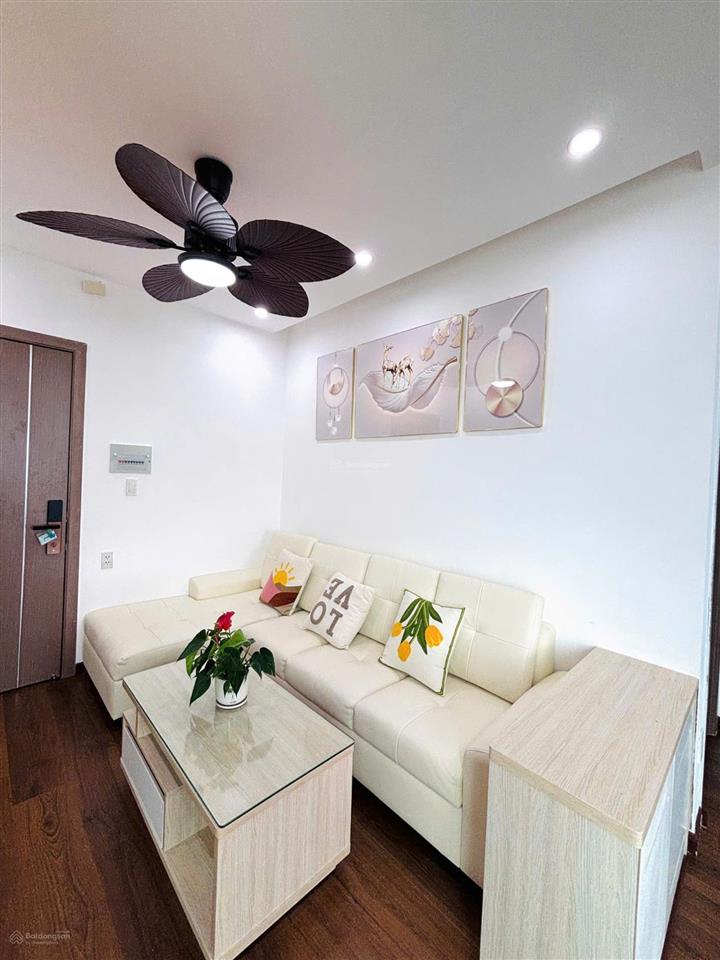 Cần cho thuê ngắn hạn hoặc dài hạn căn góc view biển và phố.  ngay 0989 271 ***