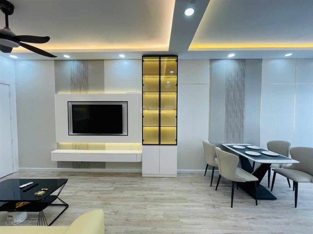 Một căn hộ xéo biển quý khách hàng không nên bỏ qua. giá còn giảm mạnh.  0989 271 ***