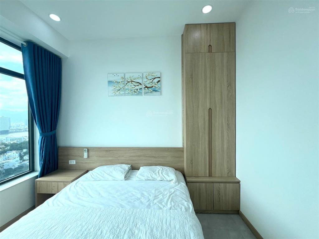 Căn đẹp tầng 34 view biển 2pn 2wc nội thất đầy đủ giá tốt chốt nhanh!