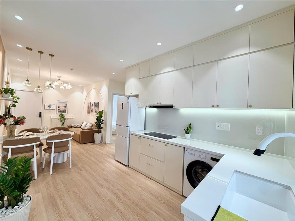 Căn hộ view xéo biển 2pn full nội thất mới giá chỉ 3.28 tỷ bao phí!