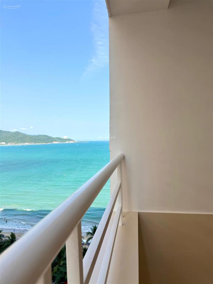 Căn hộ view xéo biển 2pn full nội thất mới giá chỉ 3.28 tỷ bao phí!