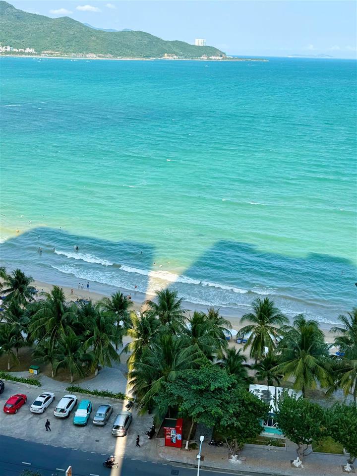 Căn hộ view xéo biển 2pn full nội thất mới giá chỉ 3.28 tỷ bao phí!