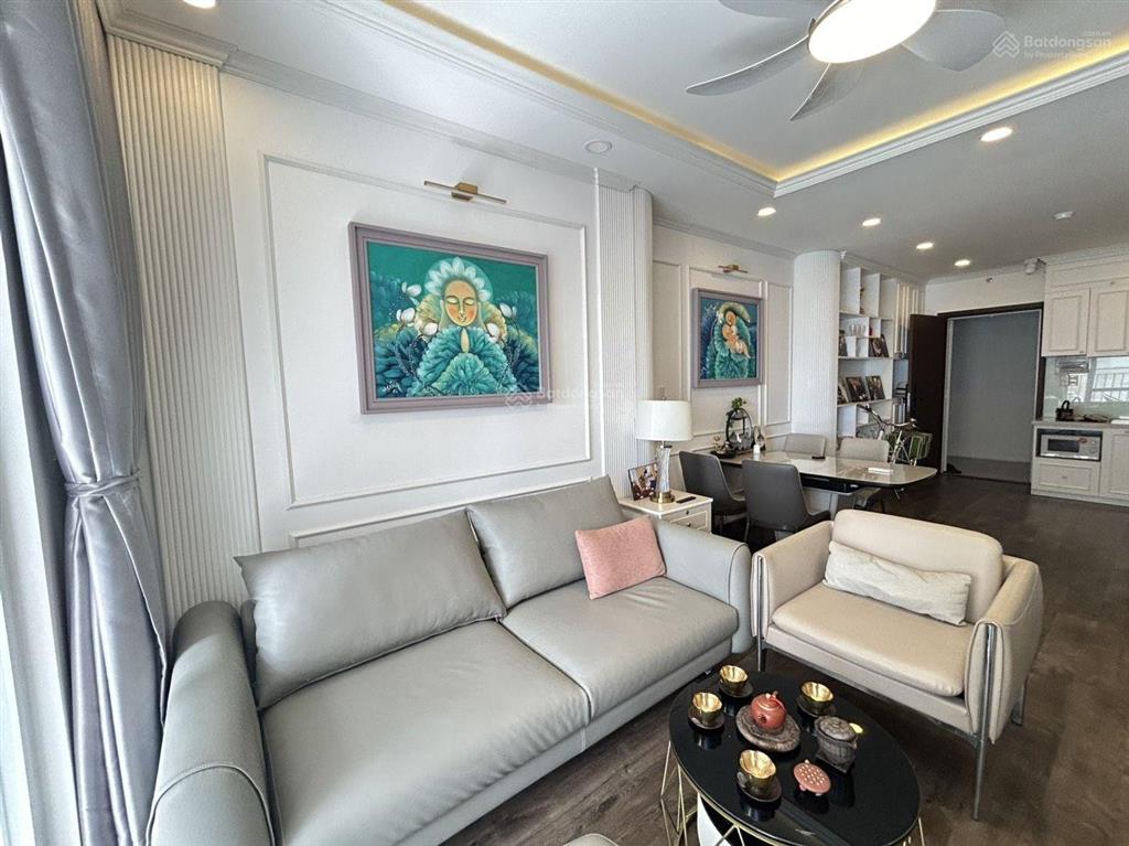 Vào ở ngay căn hộ view nhìn thấy biển  view đông nam mát mẻ chốt ngay kẻo lỡ