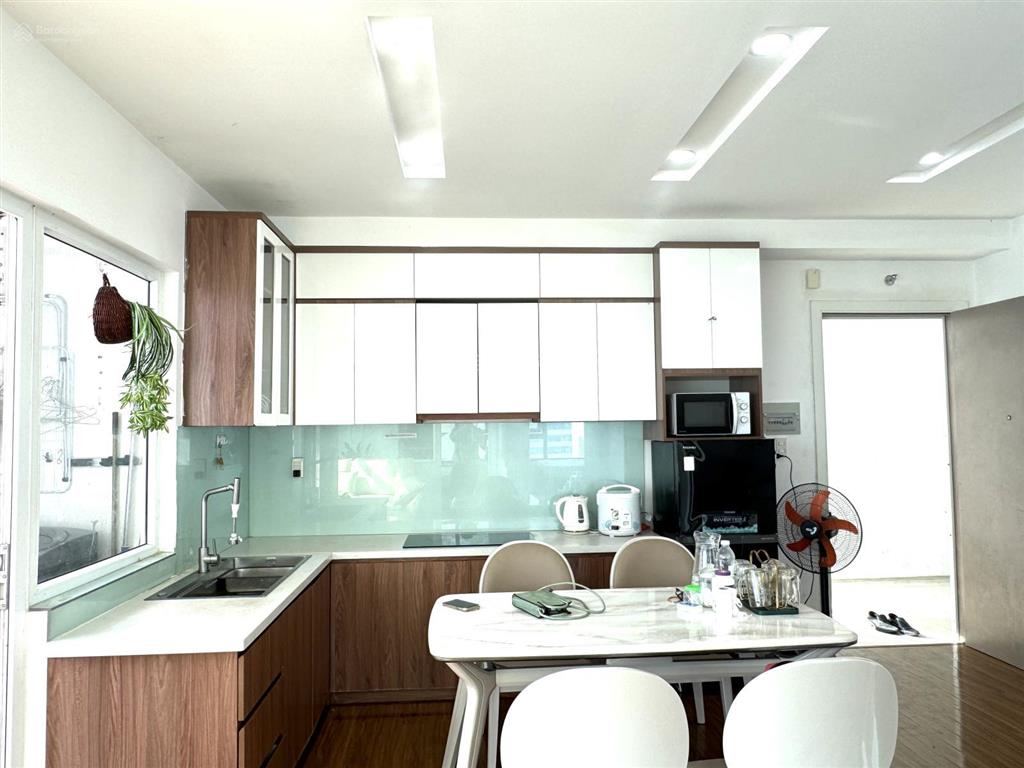 Căn góc 2 mặt thoáng view biển trực diện hiếm có, mở cửa chạm sóng chốt nhanh kẻo mất!