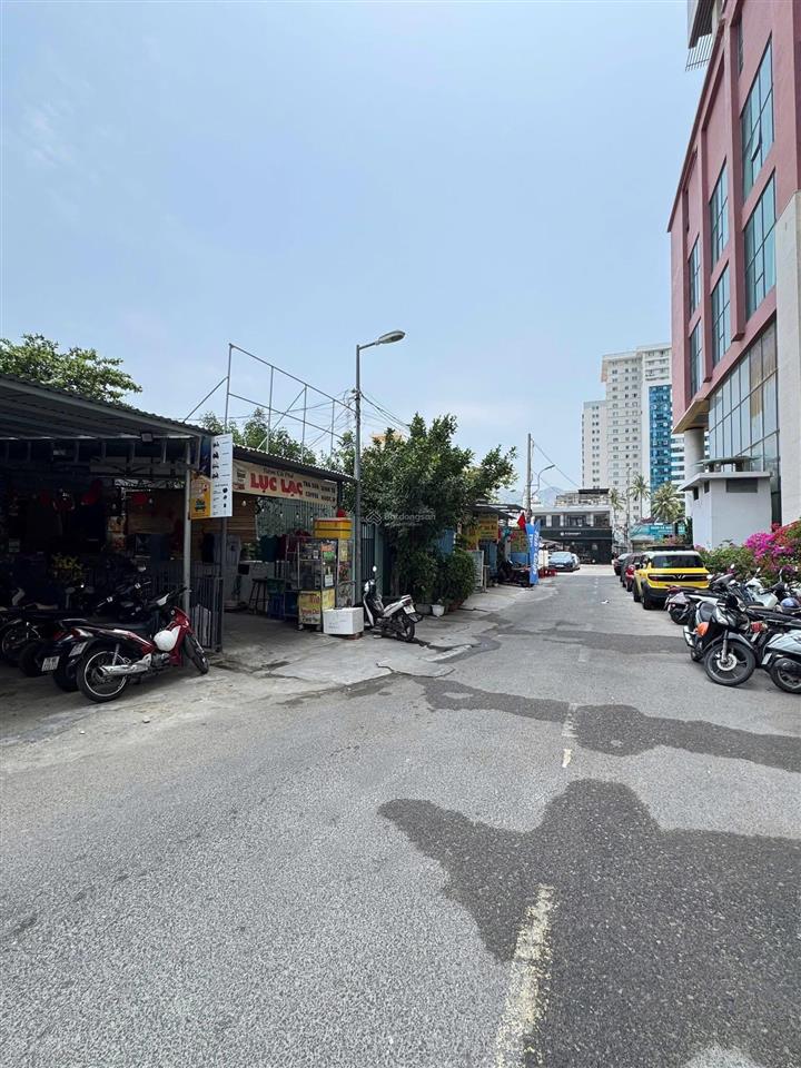 Bán nhanh nhà cấp 4 gần khu mường thanh viễn triều đang có dòng tiền thuê đều đặn. nhanh tay sở hữu