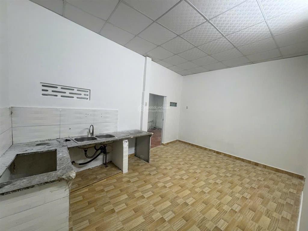 Nhà nguyên căn giá chỉ 8tr  gần biển, ô tô tới nhà, 3 phòng ngủ rộng rãi