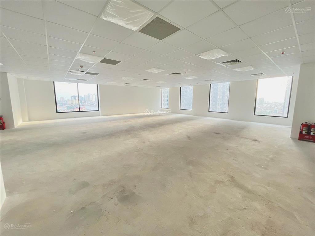 Cho thuê văn phòng 137m2 mới toanh tại rox hồ tùng mậu cực kỳ chuyên nghiệp
