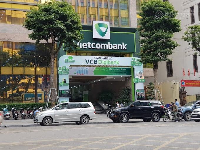 Cho thuê mặt bằng 727m2 tòa nhà friend tower, láng hạ  phù hợp làm ngân hàng