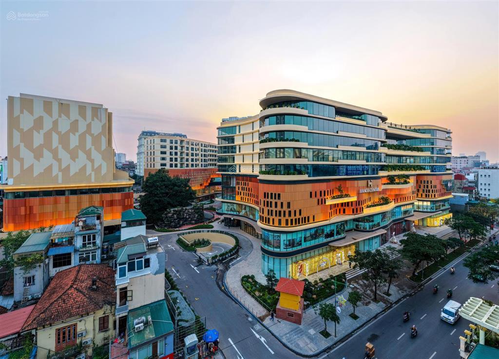 Tiến bộ plaza văn phòng hạng a cao cấp, ba đình mới toanh vừa đi vào hoạt động  diện tích từ 150m2