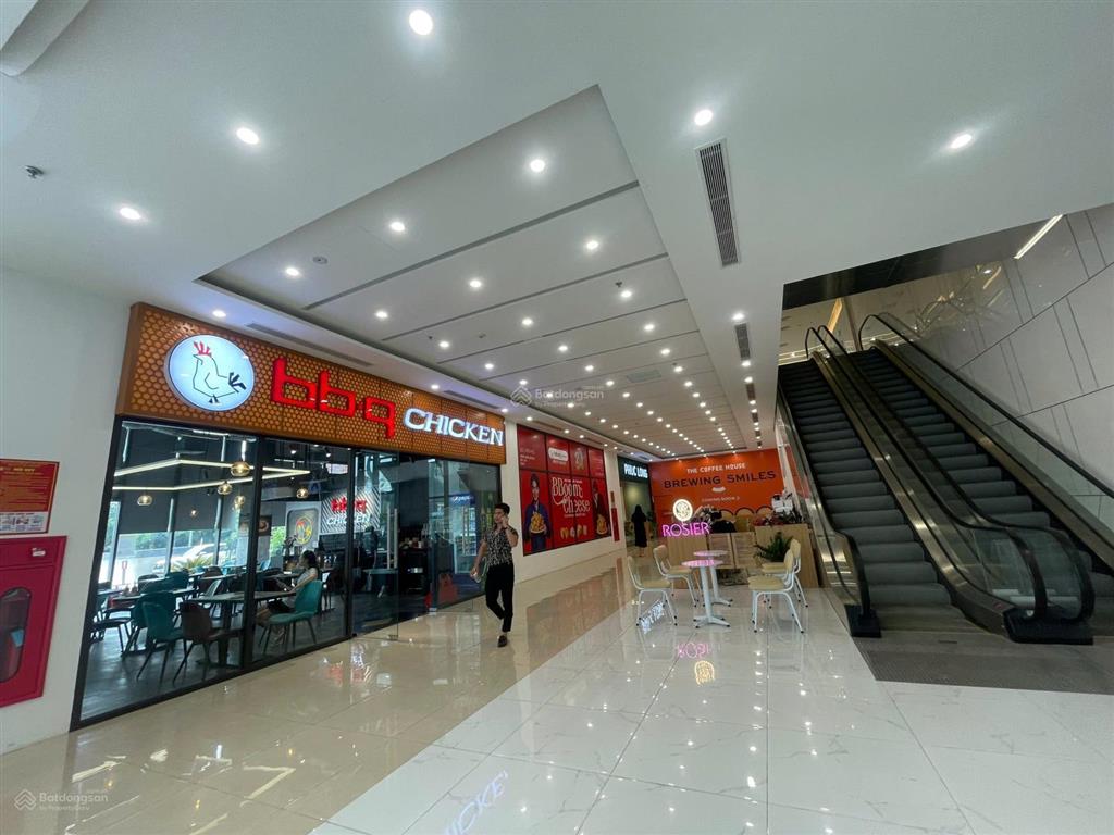 Cho thuê văn phòng rox tower hồ tùng mậu 26m², vào hoạt động ngay  full nội thất