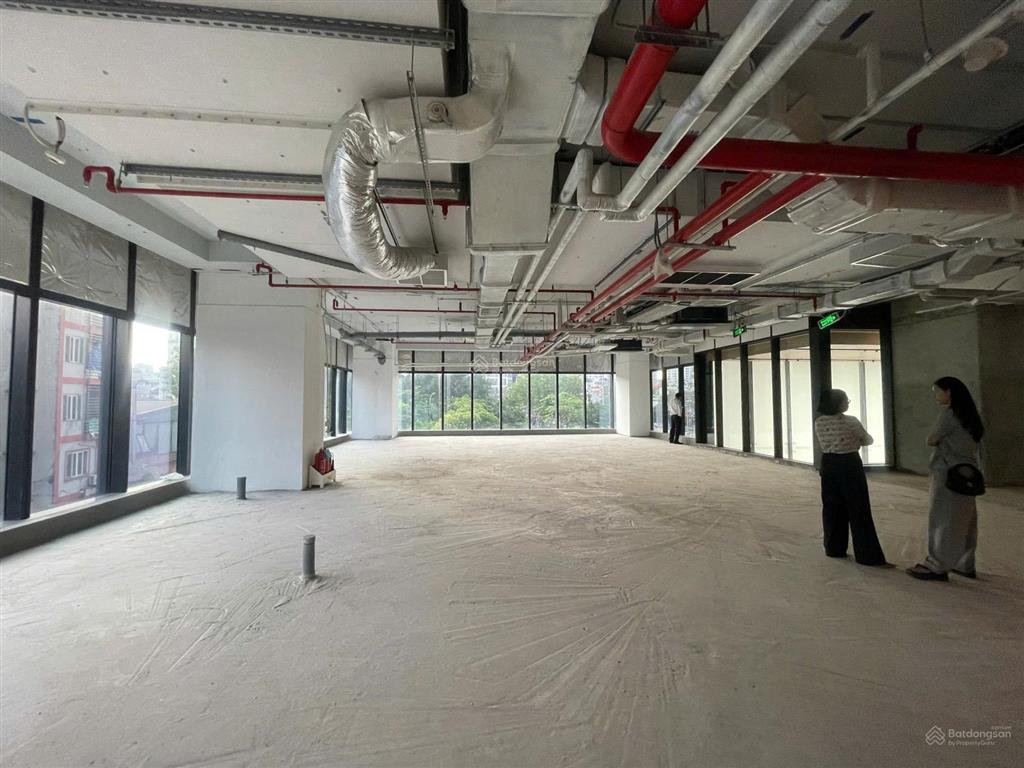 Cho thuê mặt bằng tầng 2 siêu đẹp |diện tích 540m2 | phù hợp văn phòng công ty, các mô hình dịch vụ