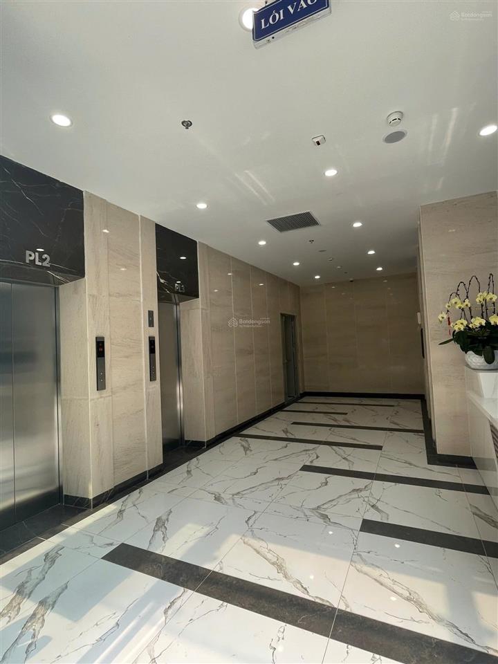 Siêu hót cho thuê lô góc 3 mặt tiền diện tích 450m2 tại lê văn lương, thanh xuân