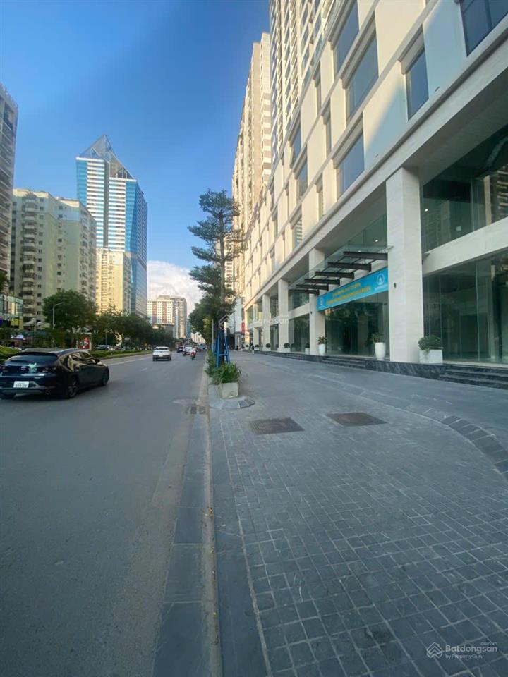 Cho thuê 1.000m tầng 1 handico complex lê văn lương  thanh xuân
