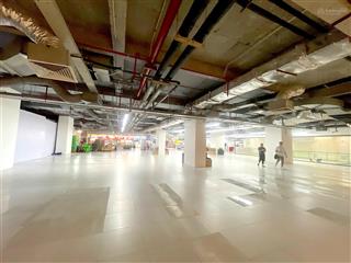 Cho thuê mặt bằng thương mại tầng hầm b1 rox tower 54a nguyễn chí thanh diện tích 560m2