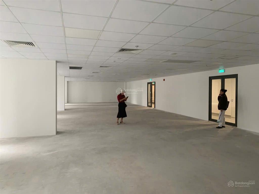 Cho thuê văn phòng diện tích 137m2 tại rox tower goldmark city  136 hồ tùng mậu