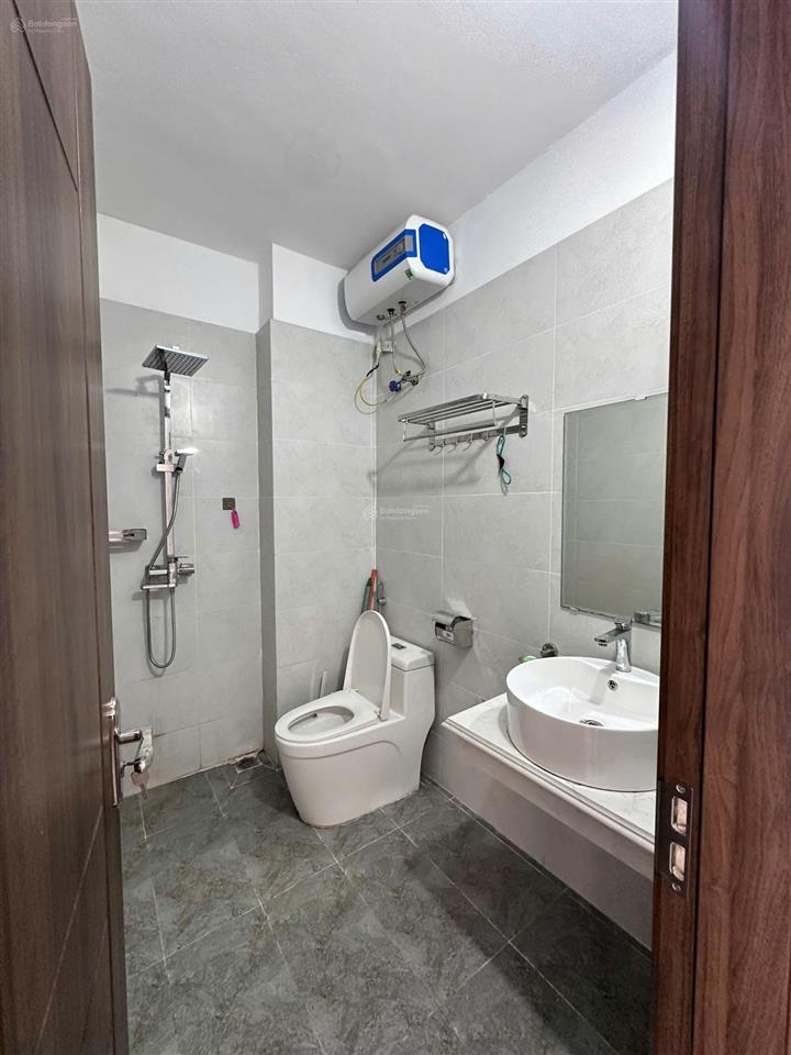 Phòng khép kín giá 4 triệu tại đồng bát, mỹ đình 2