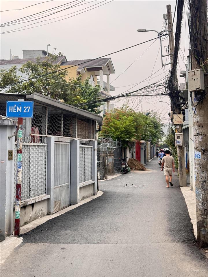 Đất ngang 7m5 x 25m, full thổ 179m2, hẻm thông xe tải. giáp lý tế xuyên ngay ubnd p. linh đông.