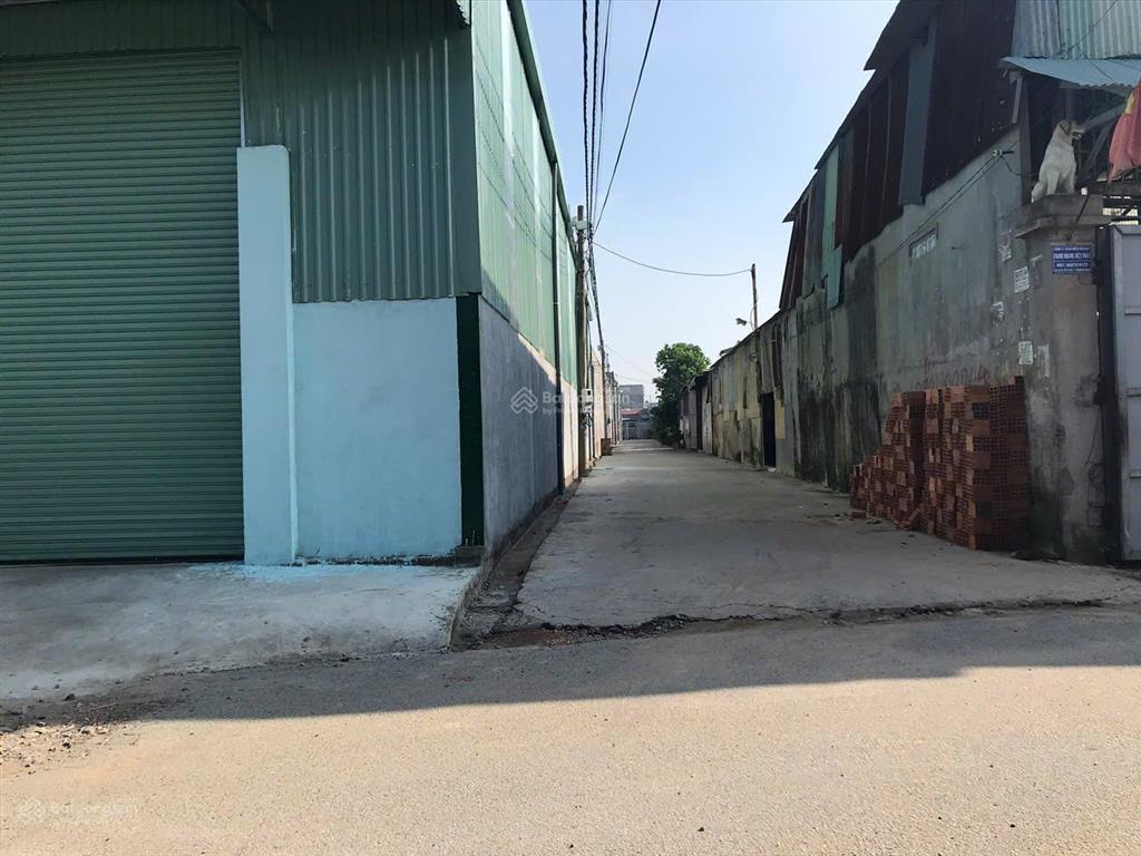 Cho thuê nhà xưởng xây sẵn, dt 420m2 điện 3 pha, gần cây xăng 75 đường đồng khởi,  0966 113 ***