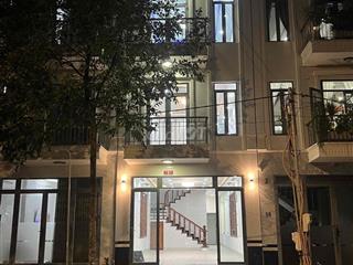 Nhà Mới 4 Tầng trục chính Đường D1 Lộ 30m Kdc Hồng Loan Block đầu