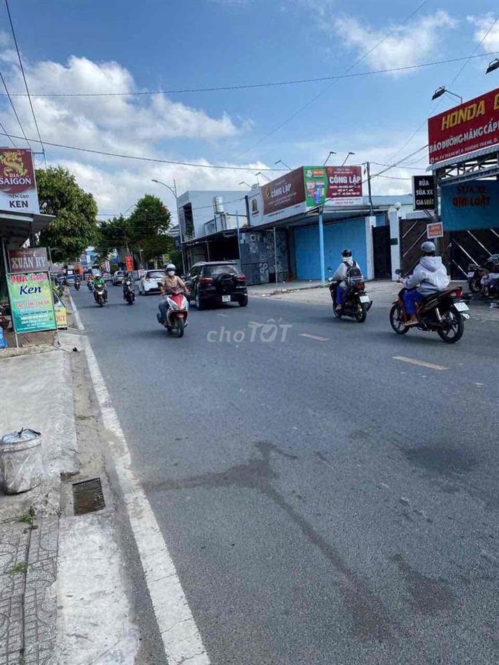 Nền Biệt Thự Ngang 10 mặt tiền Trương Vĩnh Nguyên