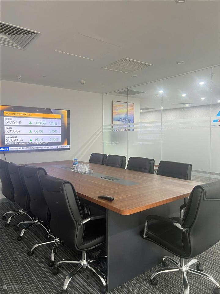 Bán 310m2 sàn thương mại tại toà văn phòng số 1 phạm huy thông hồ ngọc khánh giá cực tốt