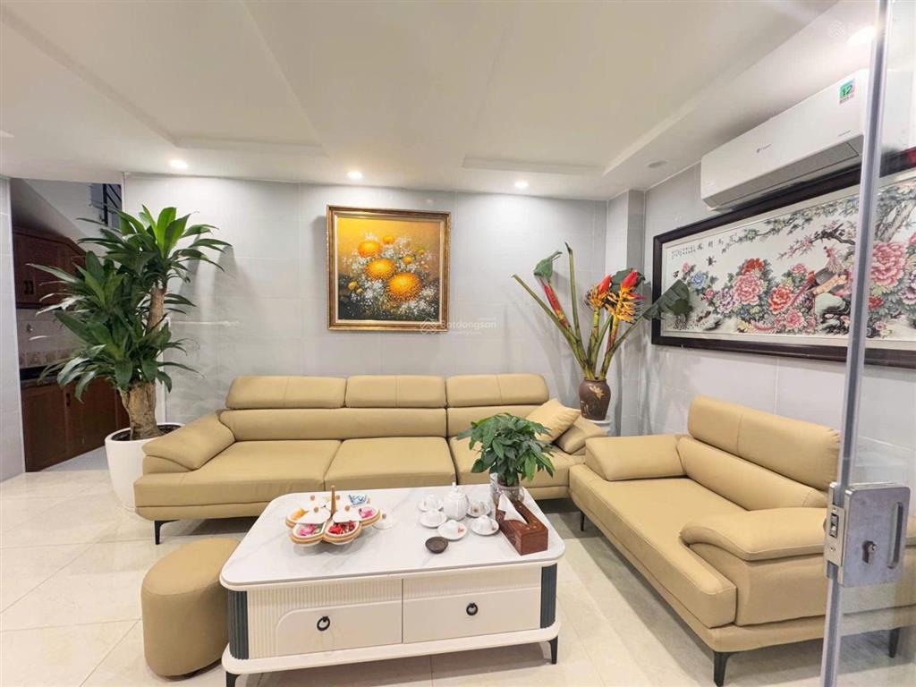 Bán nhà thuỵ khuê, 4 tầng, vẫn mới đẹp, 3 bước chân ra mặt phố, giá đẹp