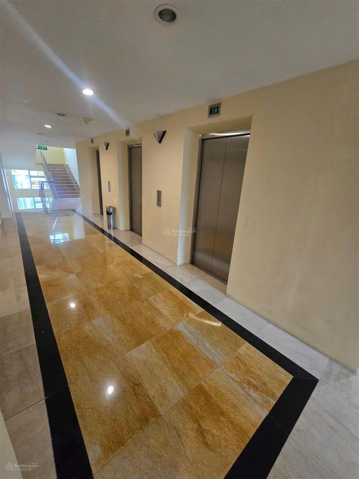 Bán cc căn vip lô góc, 3 mặt thoáng g2 ciputra khu đại gia vip 150m2 15.5 tỷ