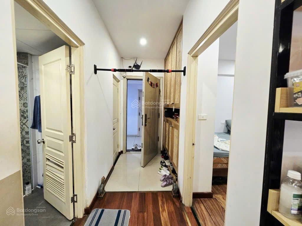 Bán cc vườn đào 689 lạc long quân 128m2 3 p ngủ cực phẩm, giá sốc 10.8 tỷ