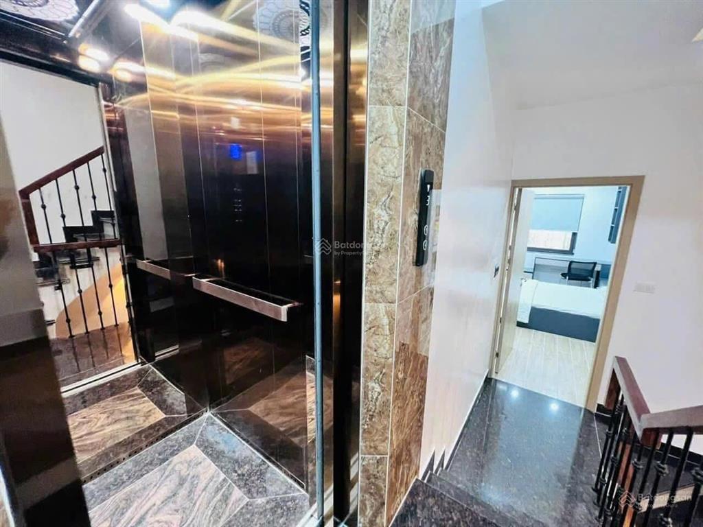Cho thuê nhà 6 tầng thang máy phố trích sài đẹp long lanh, full nội thất giá 25tr/tháng