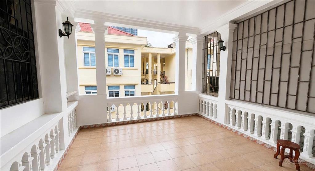 Cho thuê nhà 5 tầng, nguyễn phong sắc, cầu giấy giá 17tr/tháng vào ở ngay