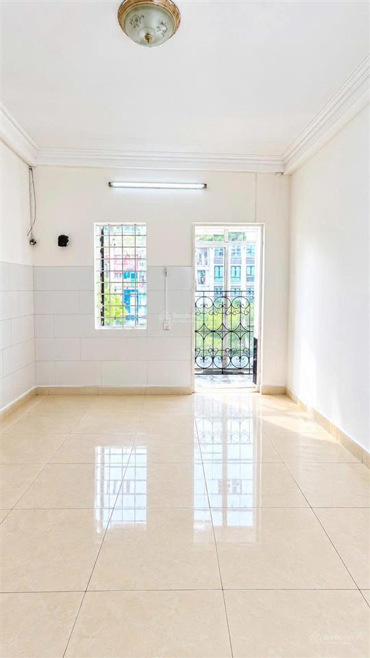 Cho thuê nhà mặt phố trần quốc hoàn, cầu giấy 35tr/tháng