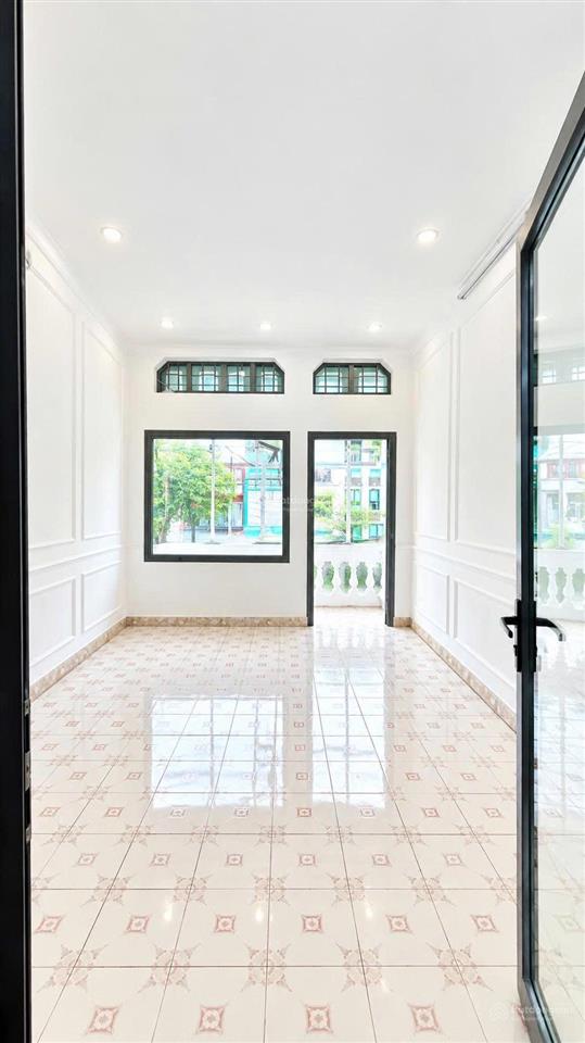 Cho thuê nhà mặt phố trần quốc hoàn, cầu giấy 35tr/tháng
