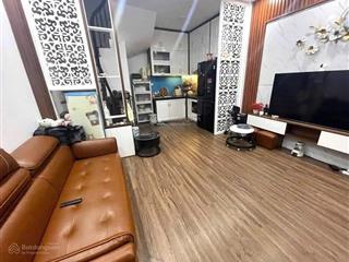 Cho thuê nhà ngõ phố trần cung, bắc từ liêm, 5 tầng 3 ngủ 15tr/tháng. nhà mới đẹp.