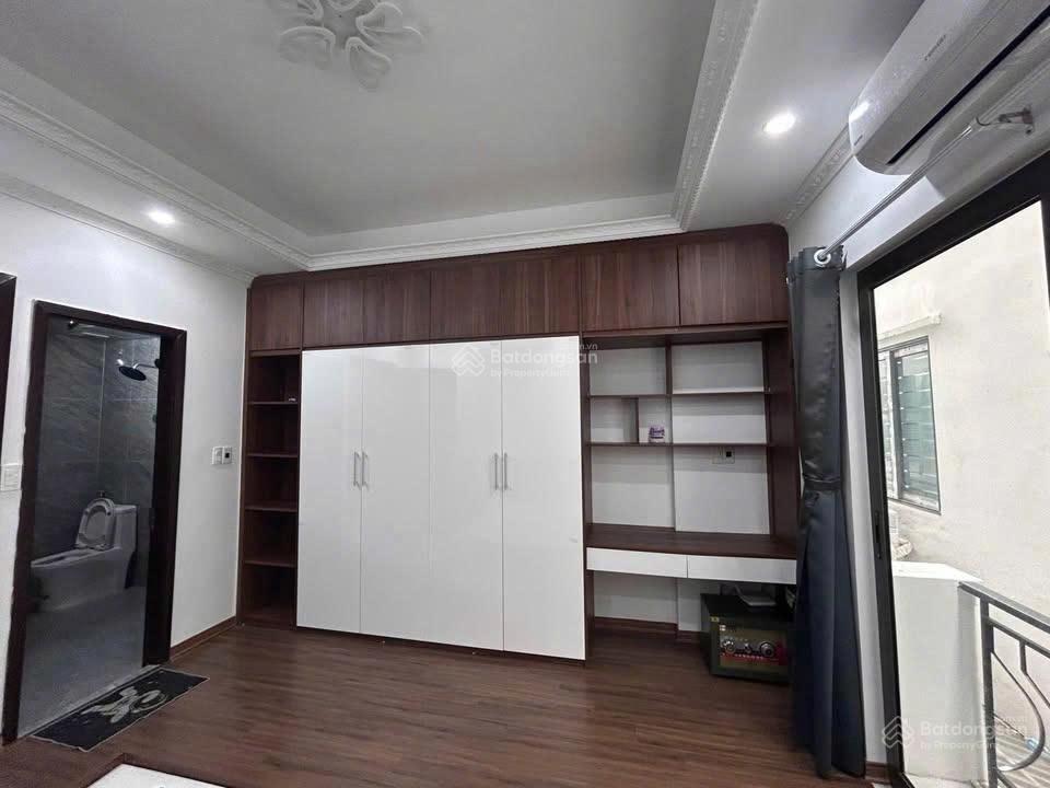 Cho thuê nhà ngõ phố trần cung, bắc từ liêm, 5 tầng 3 ngủ 15tr/tháng. nhà mới đẹp.