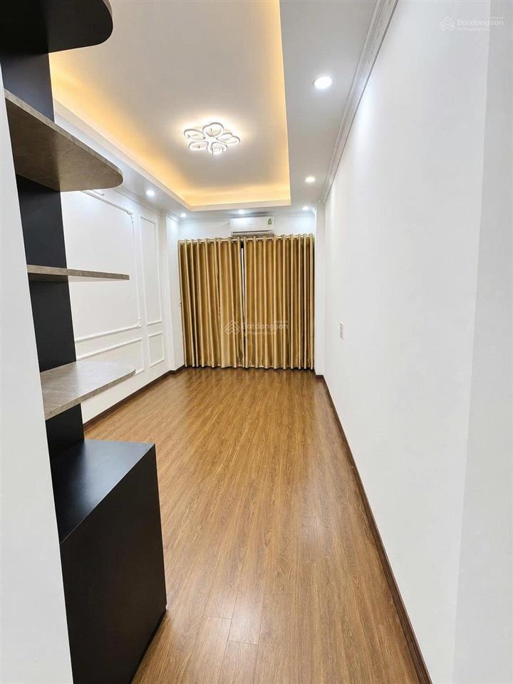 Cho thuê nhà 30m, 3 ngủ mới sạch đẹp long lanh quan hoa cầu giấy chỉ 14tr/tháng