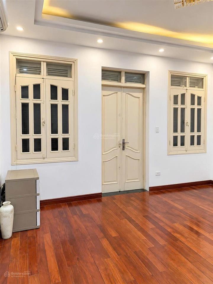 Cho thuê nhà 57m 3 ngủ phan kế bính ba đình 20tr/tháng full đồ, ở ngay.