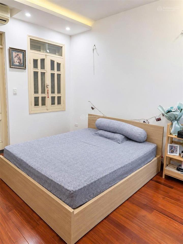 Cho thuê nhà 57m 3 ngủ phan kế bính ba đình 20tr/tháng full đồ, ở ngay.