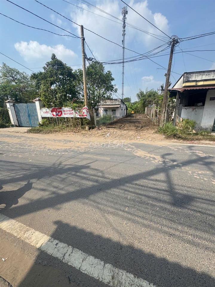 Cần bán miếng đất MT đường Võ Văn Ngân - Thị trấn Đức Hòa 