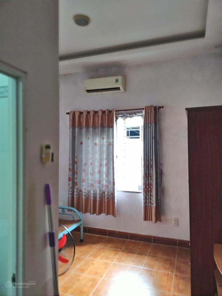 Cho thuê phòng trọ ở đường 14 phước long, gần cao đẳng công thương, tiện nghi đầy đủ wc, máy lạnh