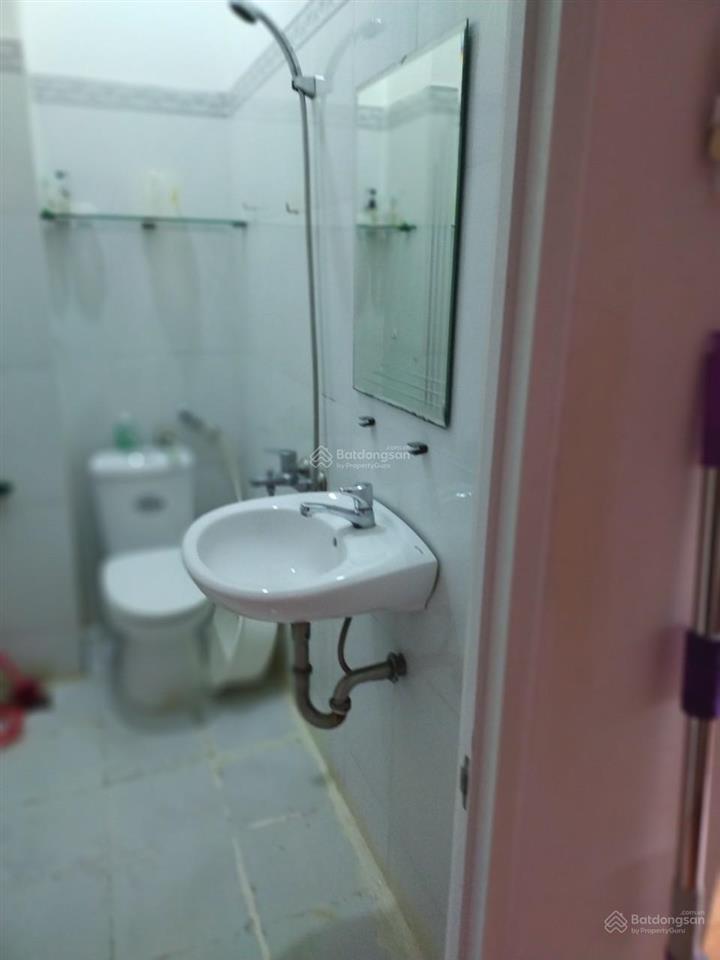 Cho thuê phòng trọ ở đường 14 phước long, gần cao đẳng công thương, tiện nghi đầy đủ wc, máy lạnh