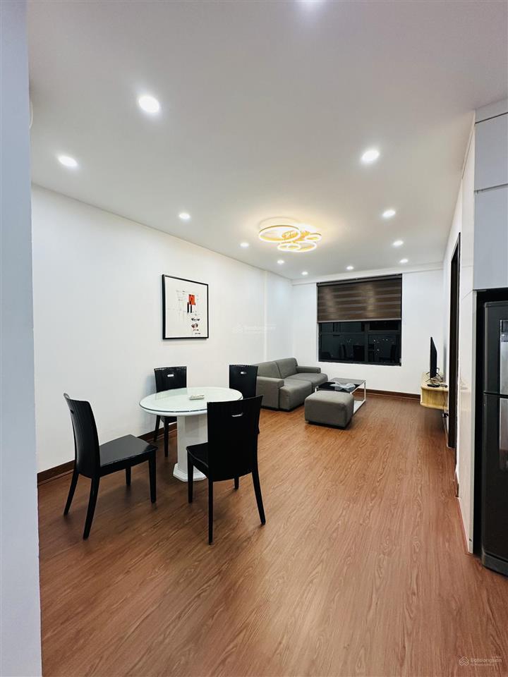 Cho thuê căn hộ 62m2 tại long biên