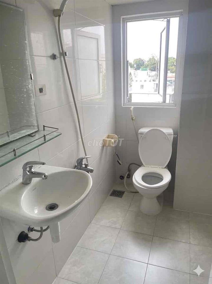 Chung cư tách bếp. Điện 2k6. Nhà riêng cho thú cưng. Cityland. Lote